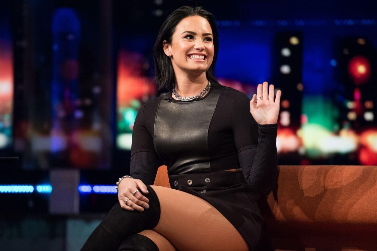 Demi Lovato – Talk Show at Senkveld in Norway,