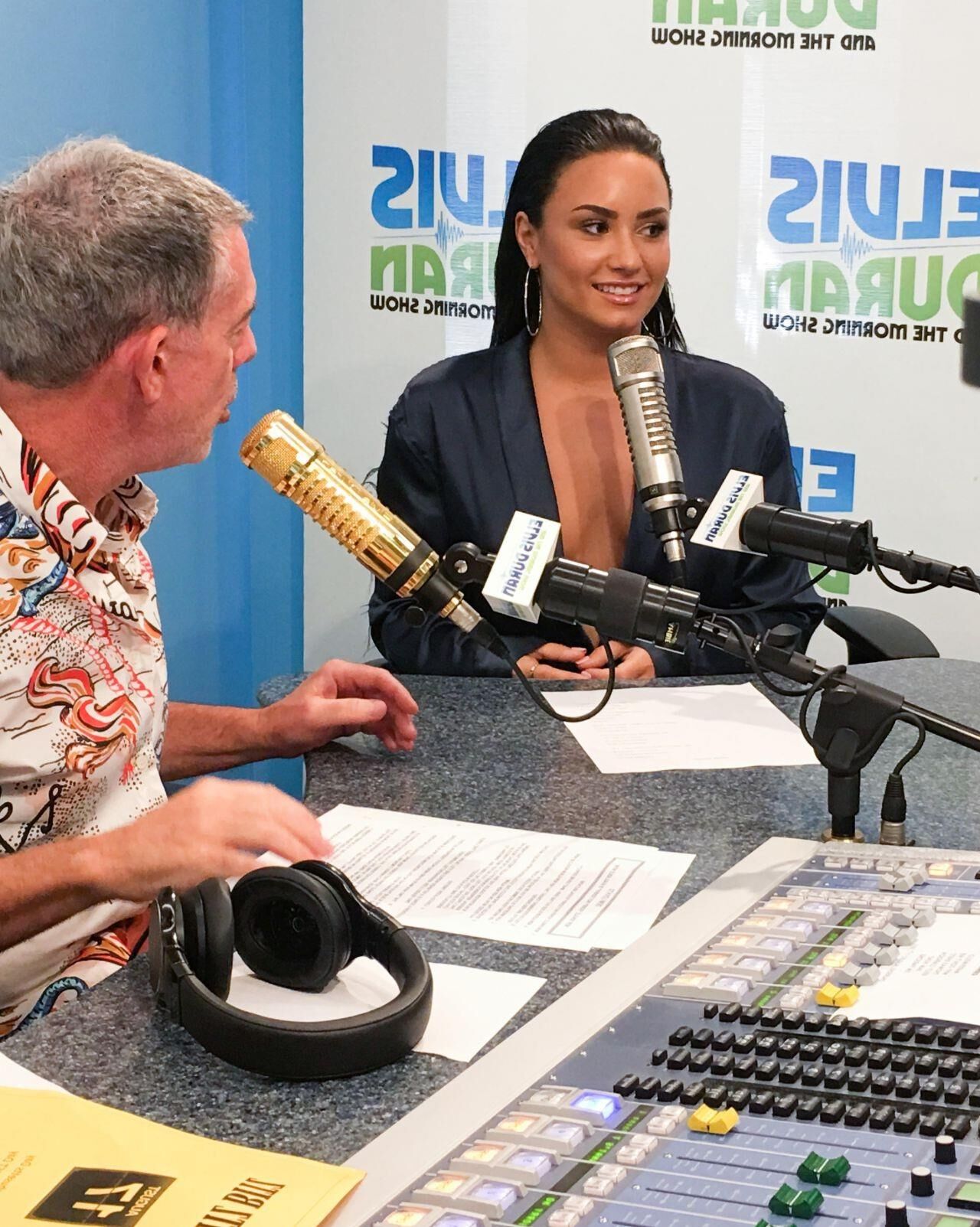 Demi Lovato - Elvis Duran Z Morning Show