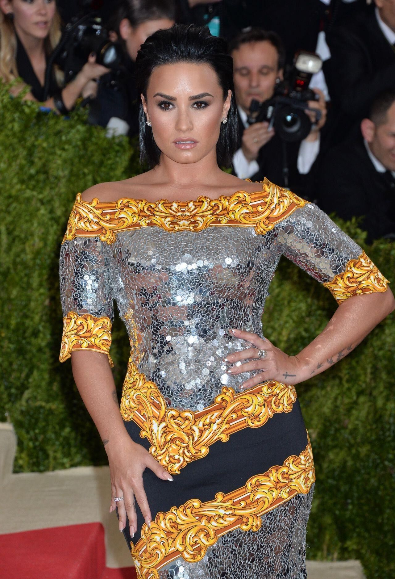 Demi Lovato –prep/ Met Costume Institute Gala 