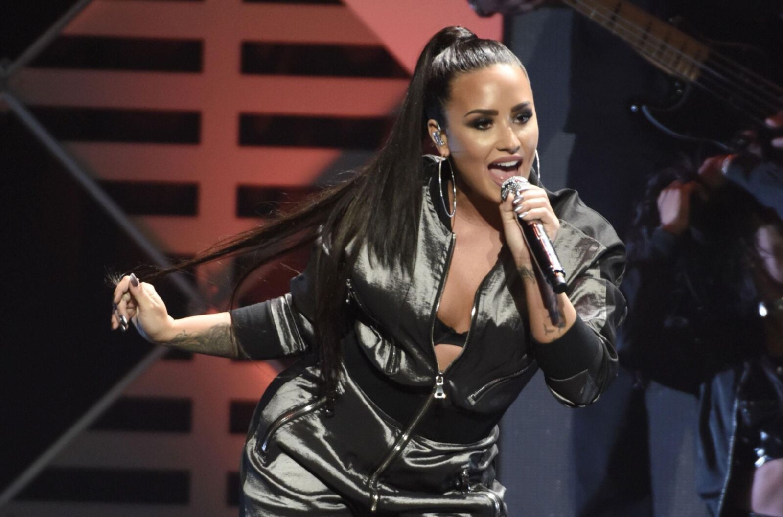 Demi Lovato – American Music Awards 