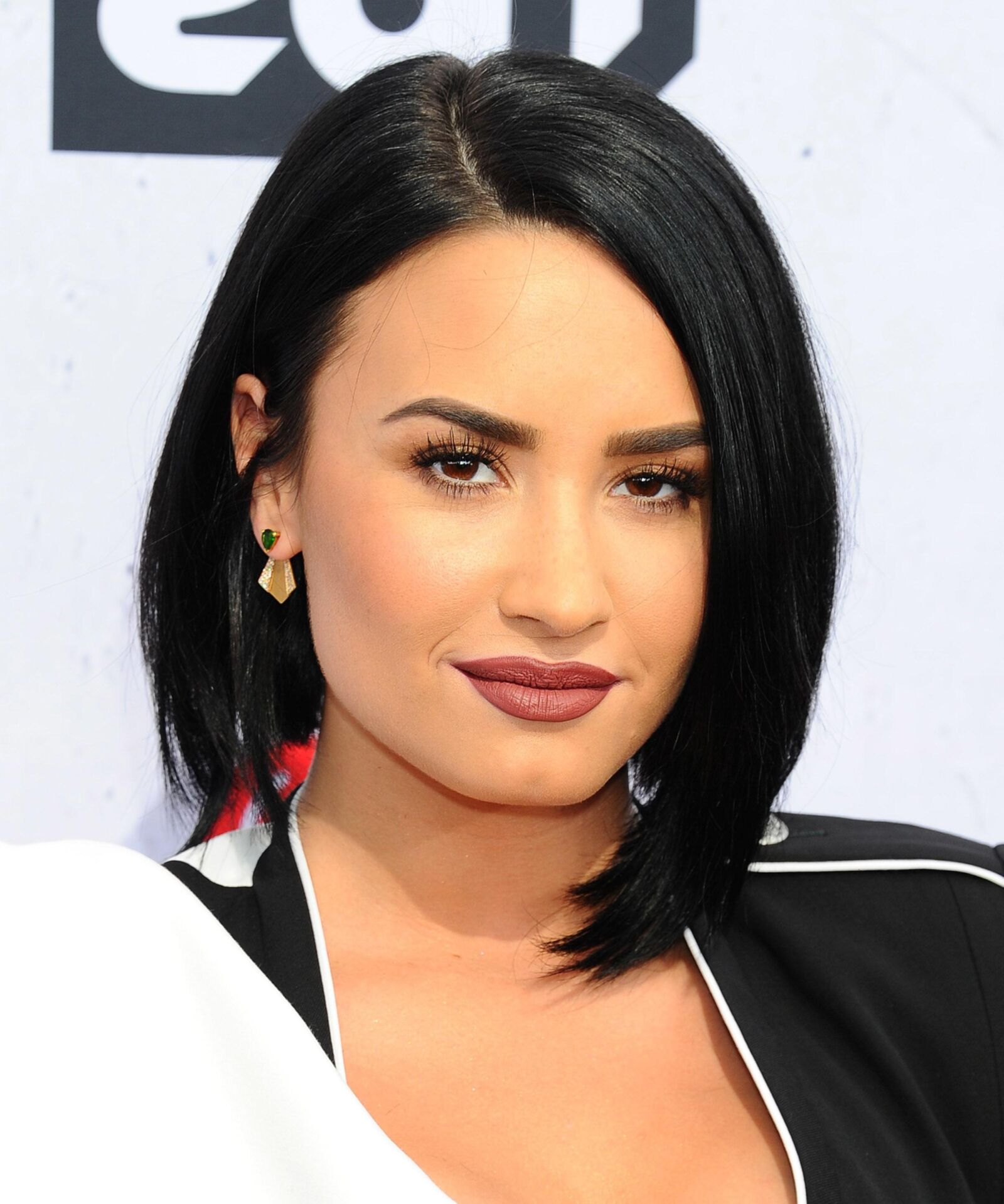 Demi Lovato – iHeartRadio Music Awards 