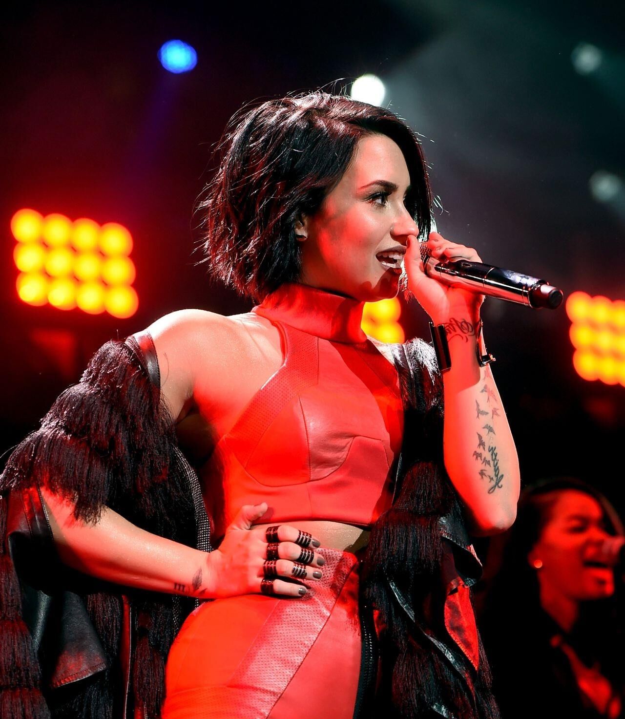 Demi Lovato se produit à Jingle Ball