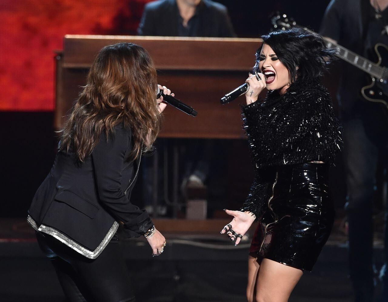 Demi Lovato Performs at American Music Awards