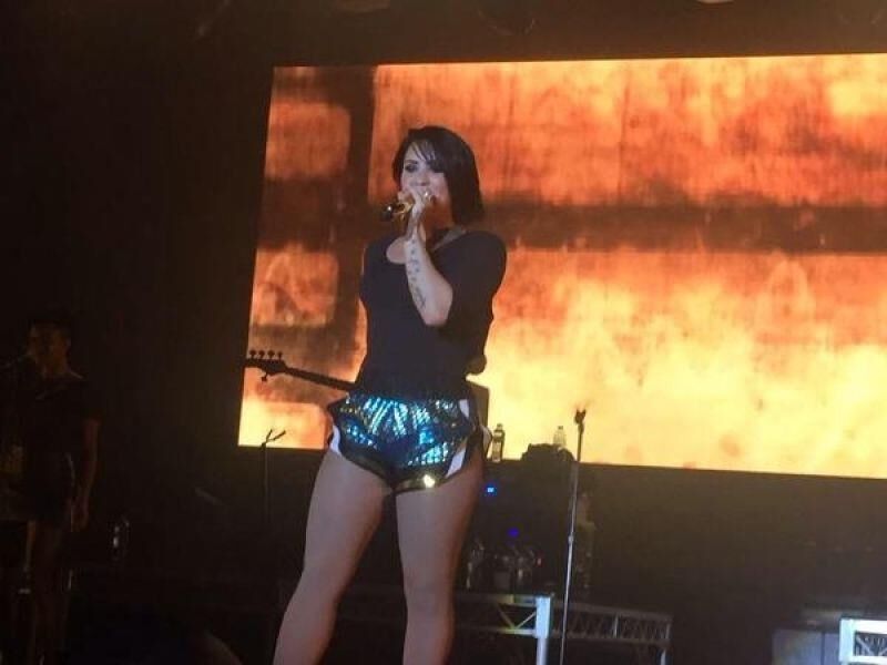 Demi Lovato Perth & Sydney perform