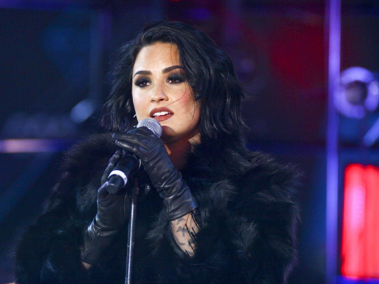 Demi Lovato Performing in Times Square, NY