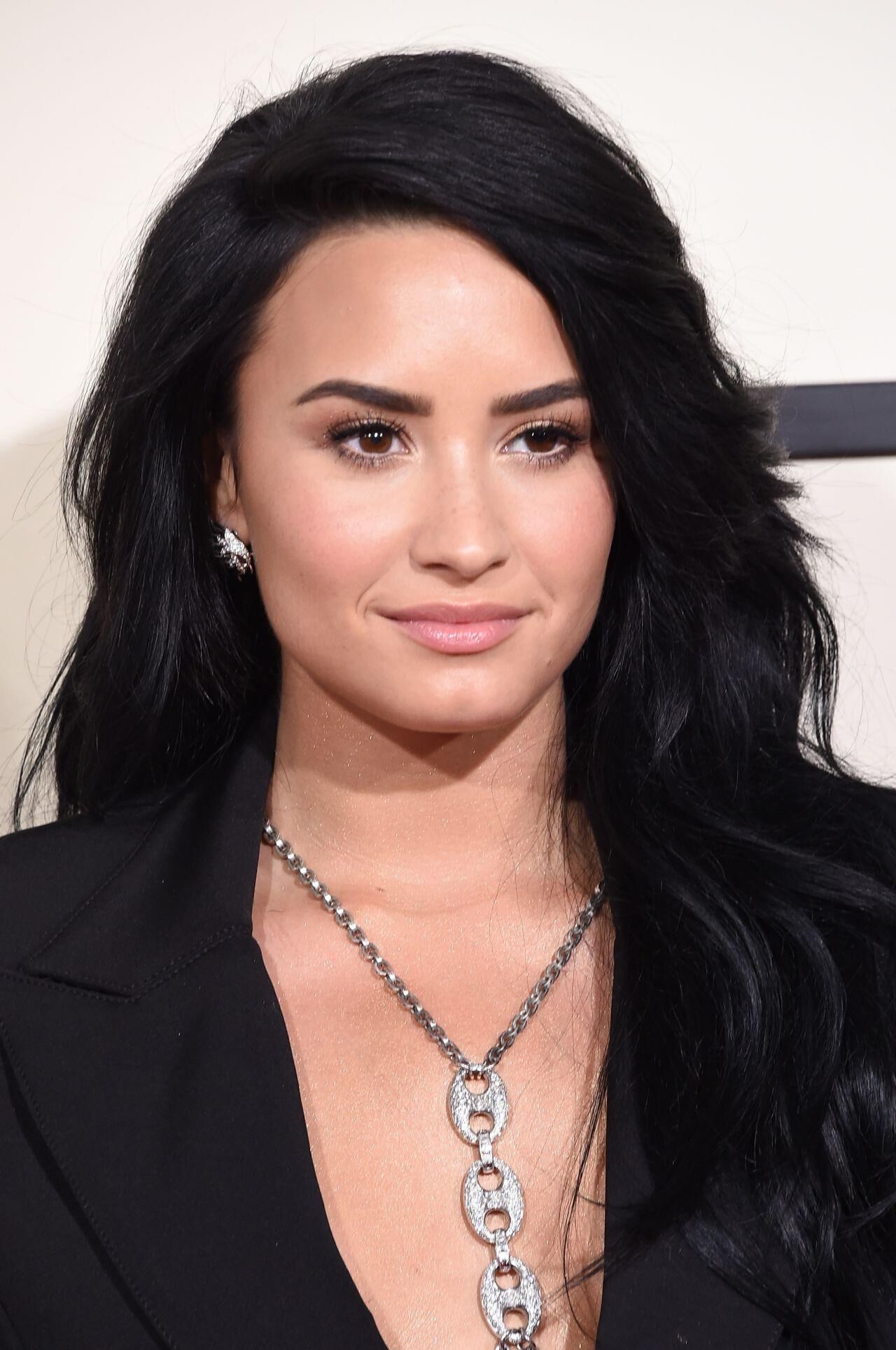 Demi Lovato – Grammy Awards