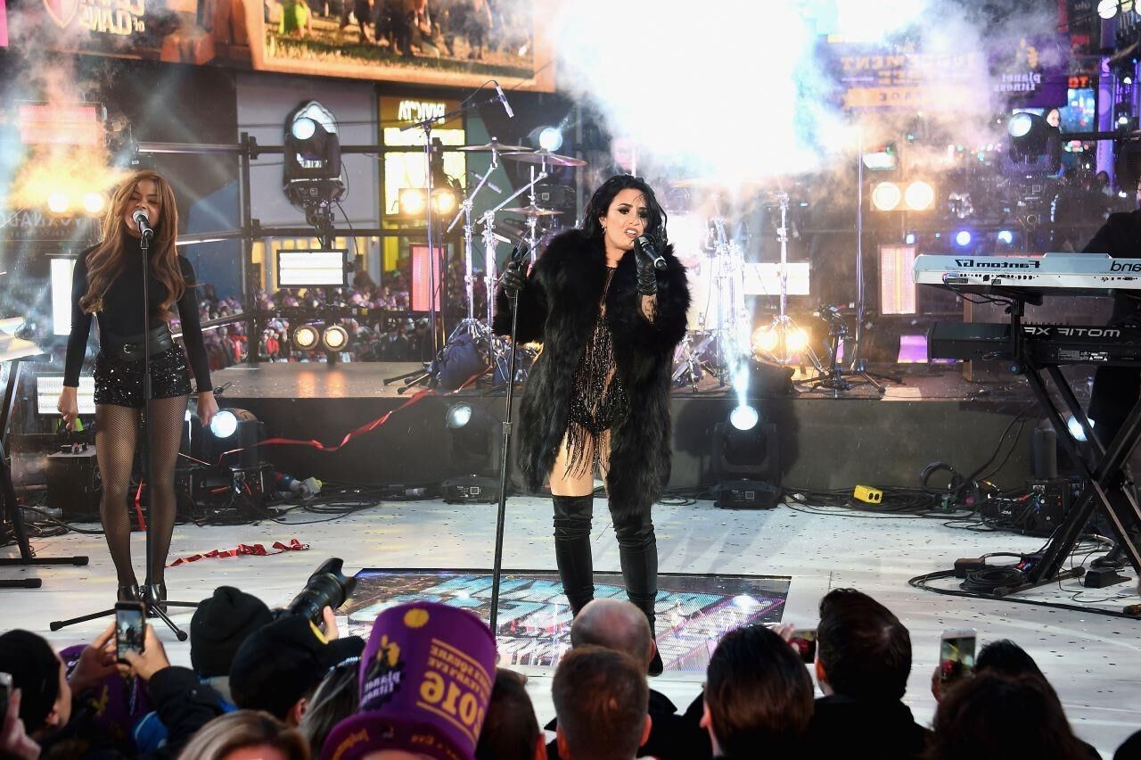 Demi Lovato Performing in Times Square, NY