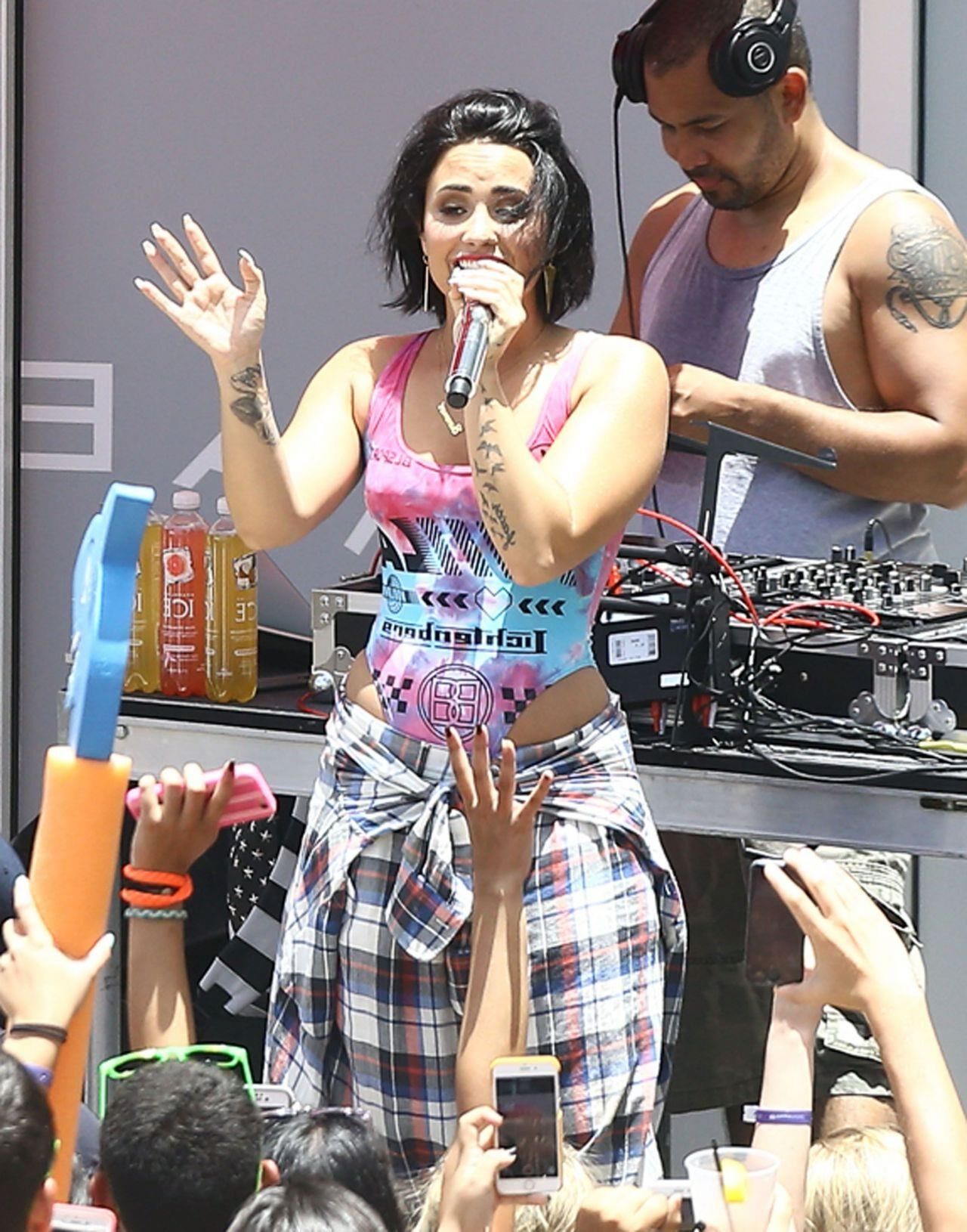 Demi Lovato – . Kiis FM’s ‘Cool For The Su