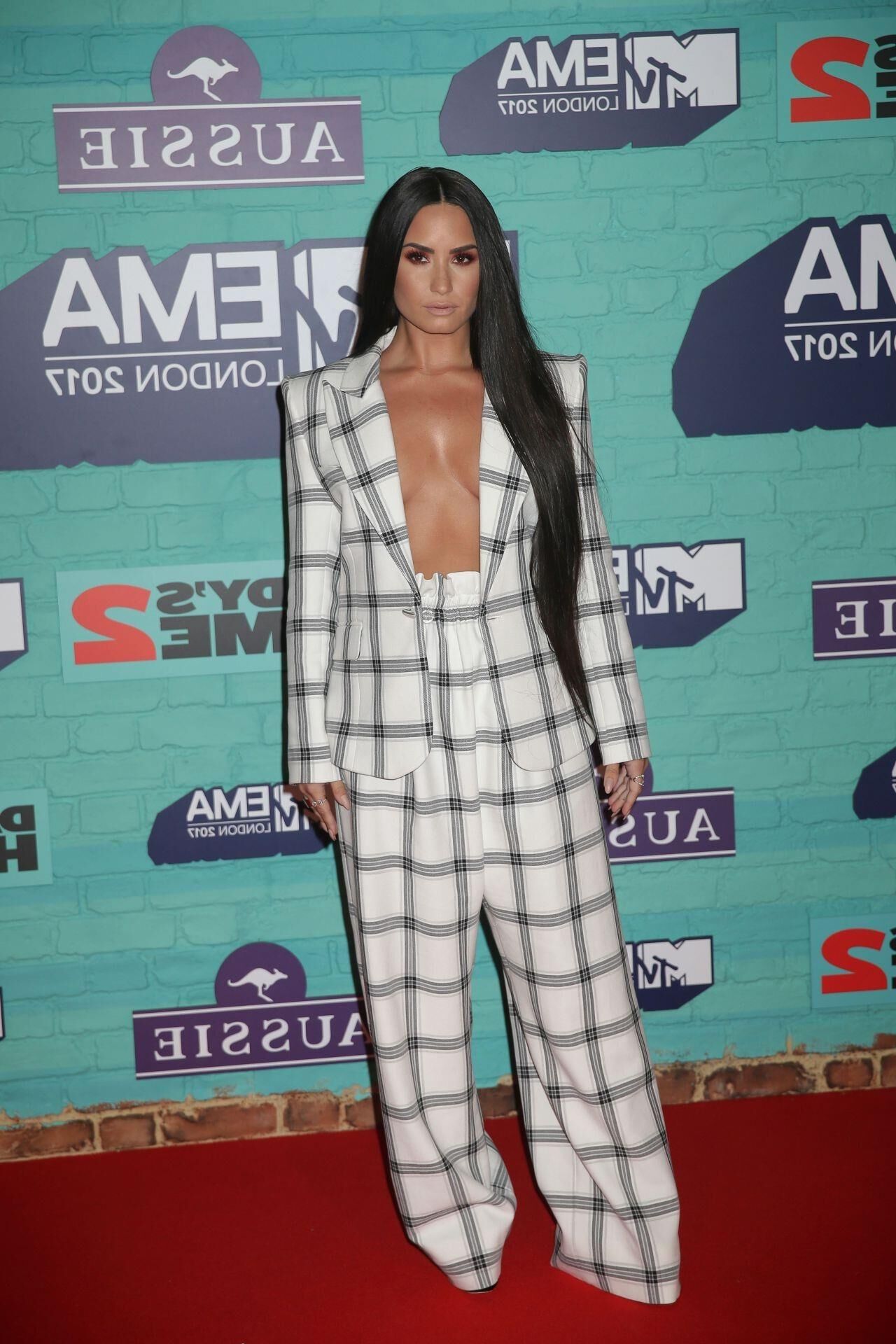 Demi Lovato – MTV Europe Music Awards