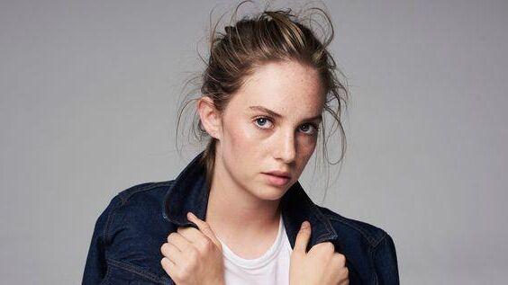 Maya Hawke Lover