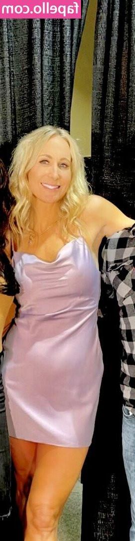 Nikki Glaser