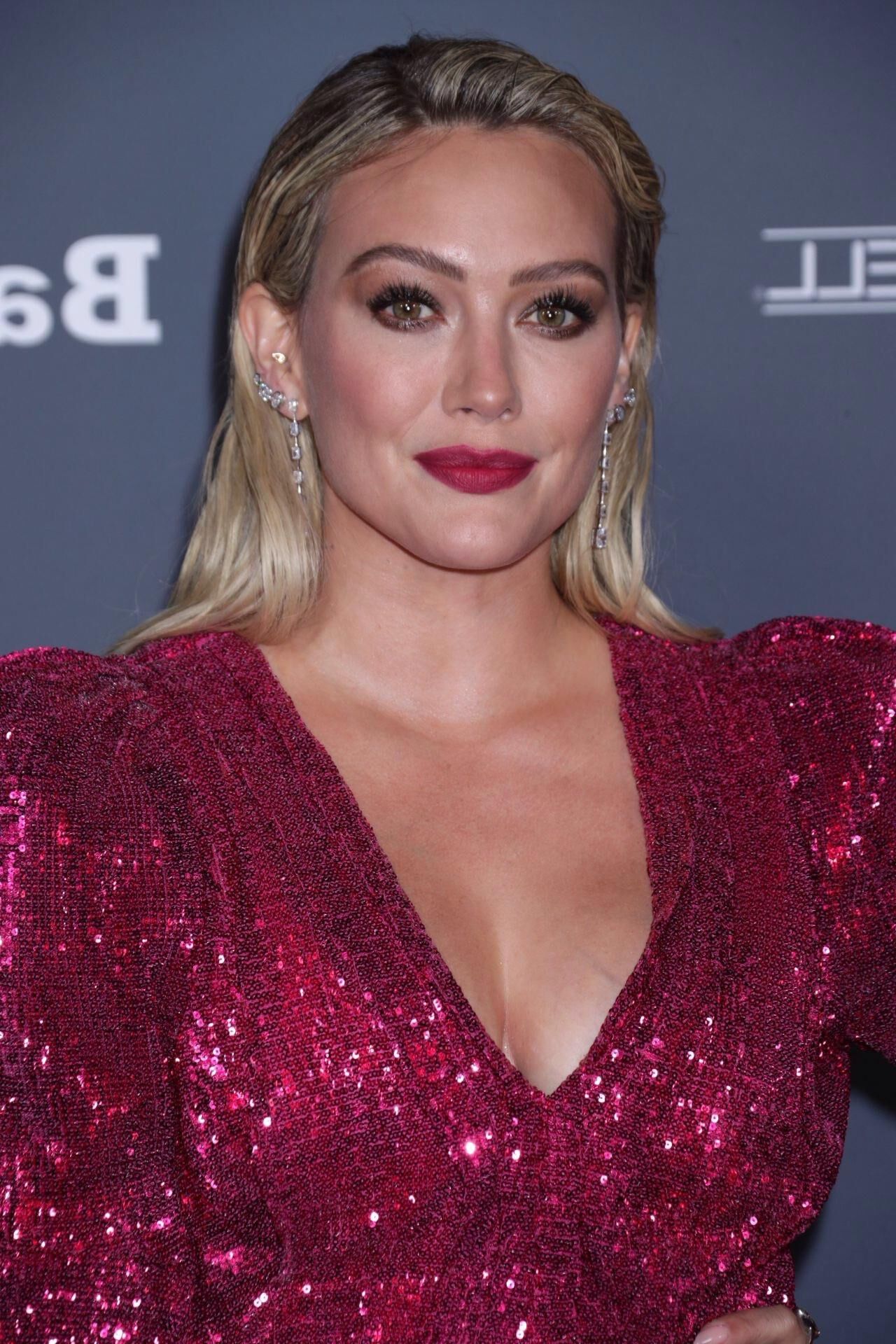 Hilary Duff, por favor, deixe -me provar seu idiota