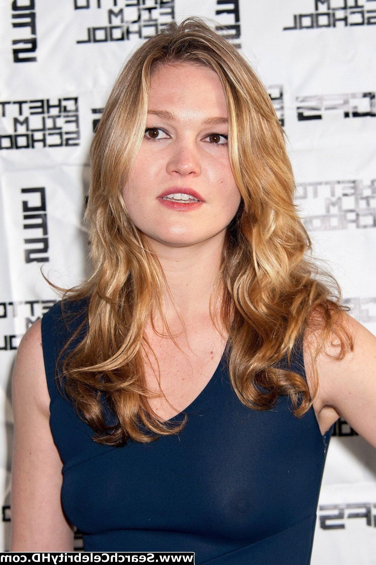 Julia Stiles