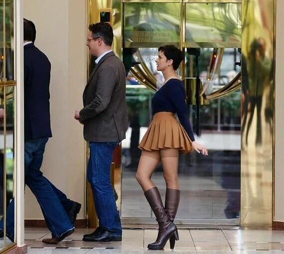 Ai Frauke Petry em Nylons