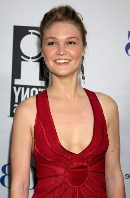 Julia Stiles