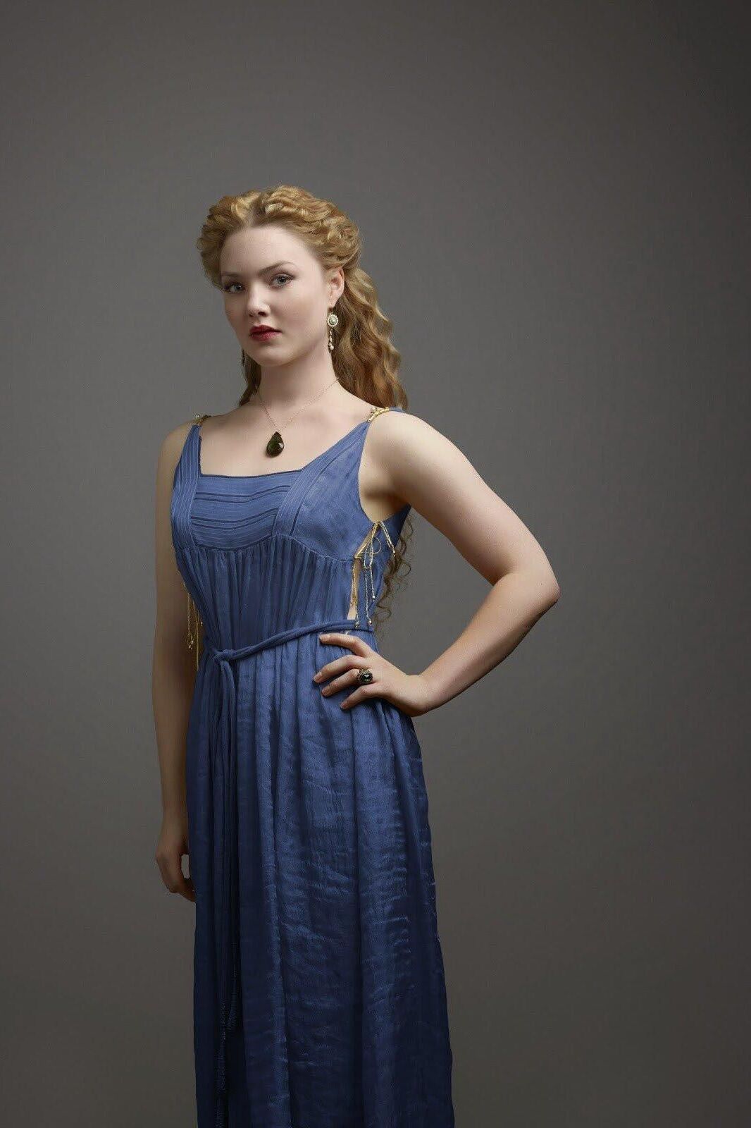 Holliday Grainger