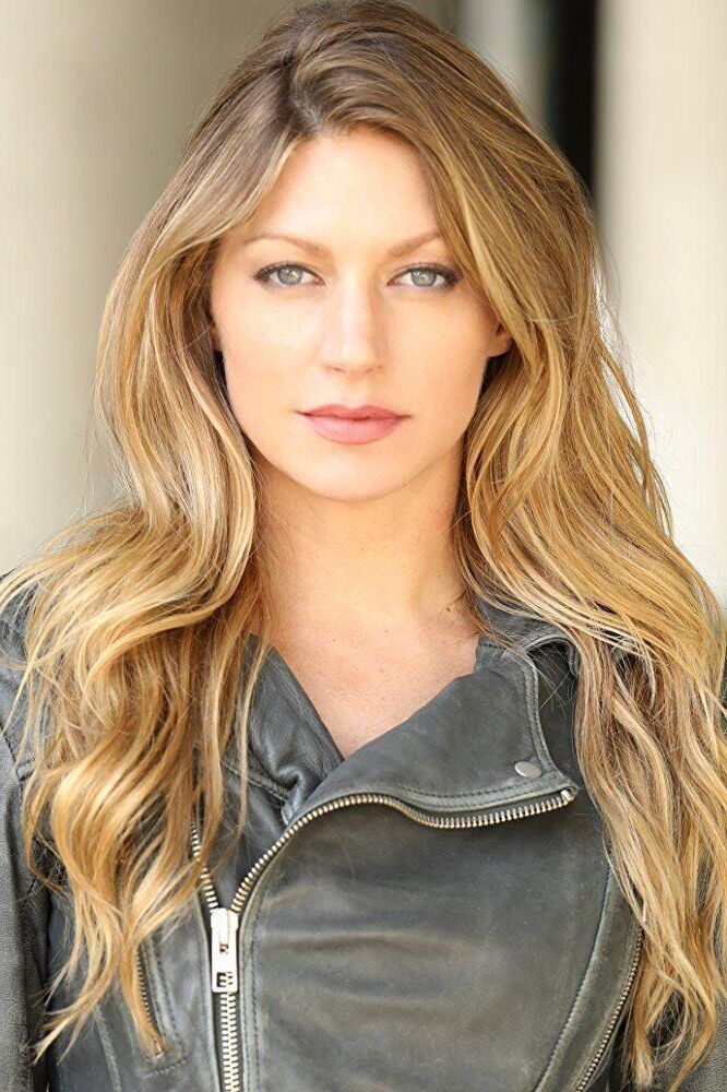 Jes Macallan