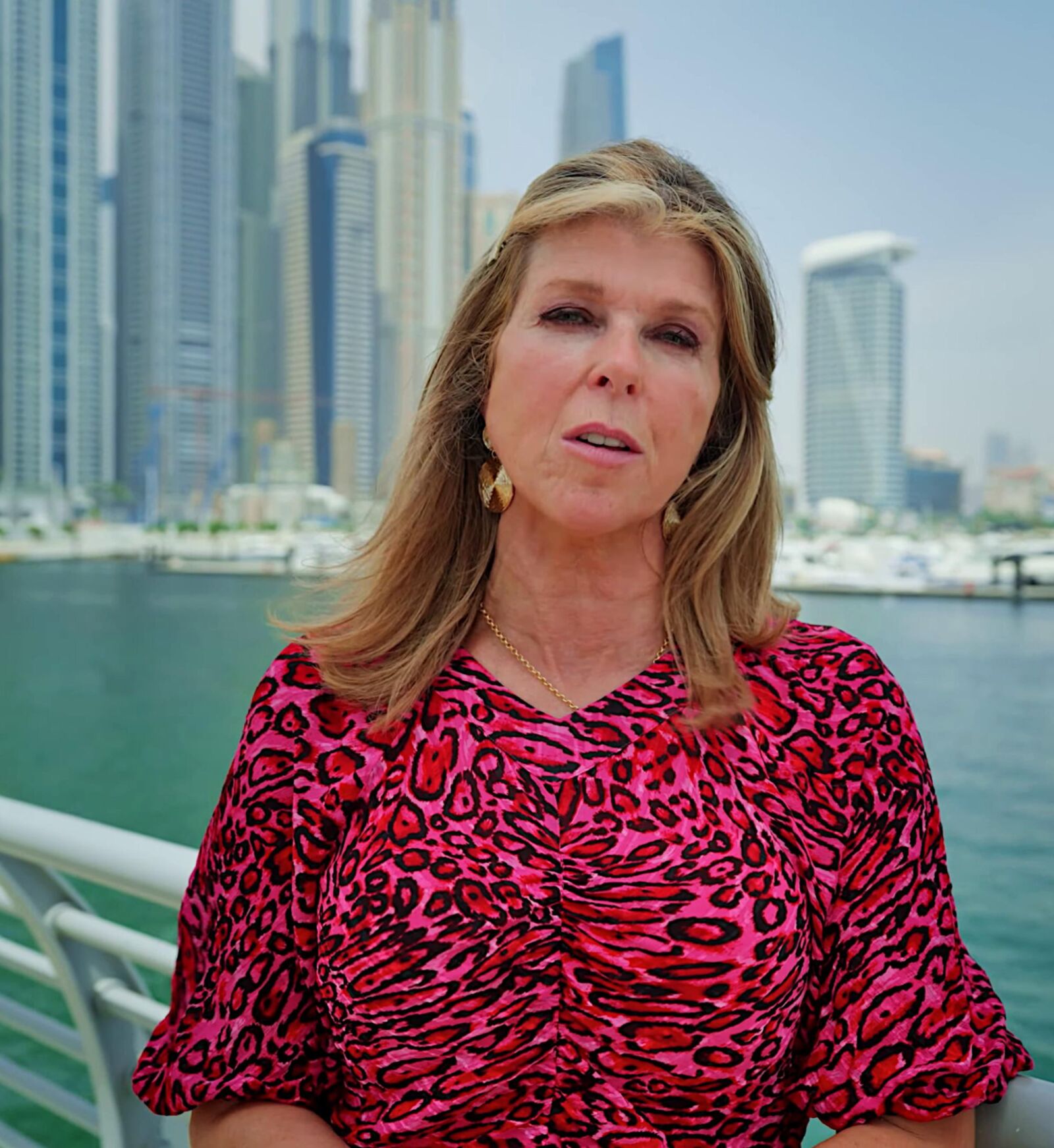 Busty UK Milf Tit Slut Kate Garraway, auf TV Fuck Tour in Dubai