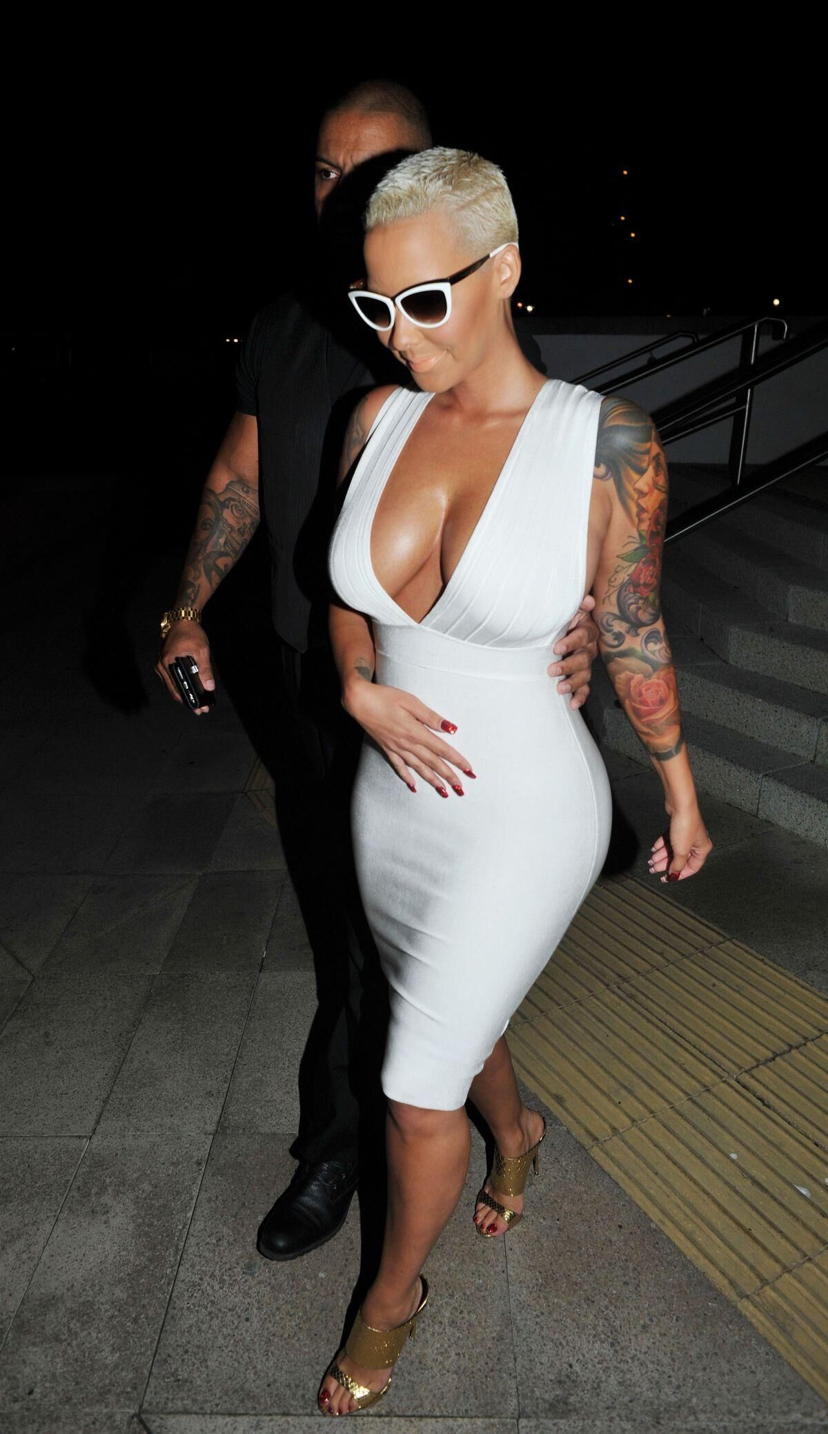 Amber Rose chega ao Wwonderworld Club