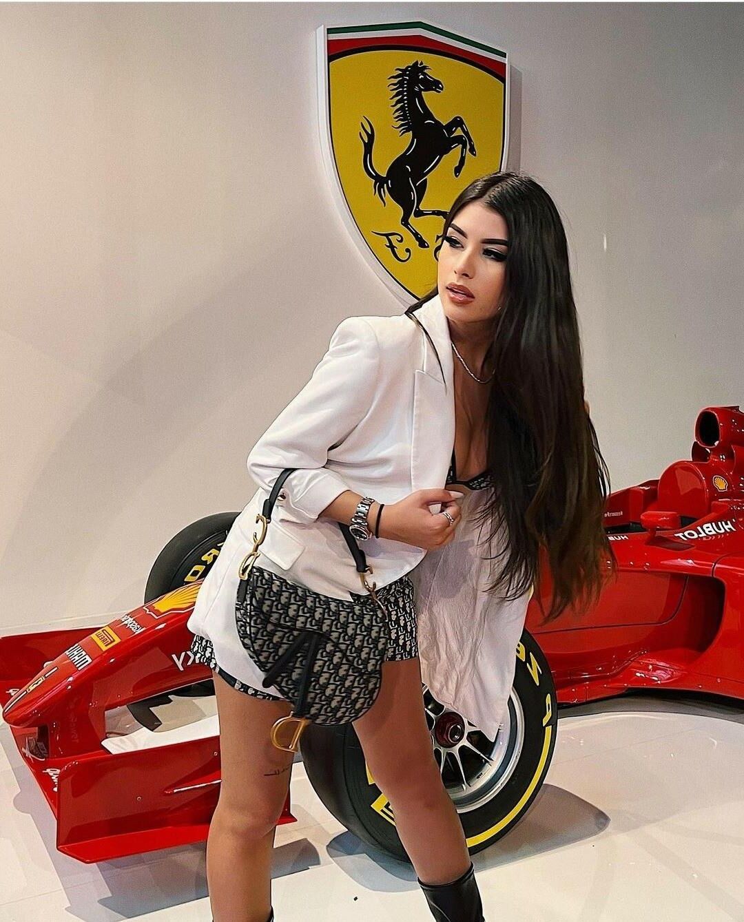 Sexe Ferrari et soleil