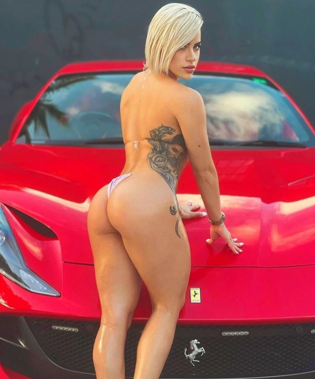 Sexe Ferrari et soleil