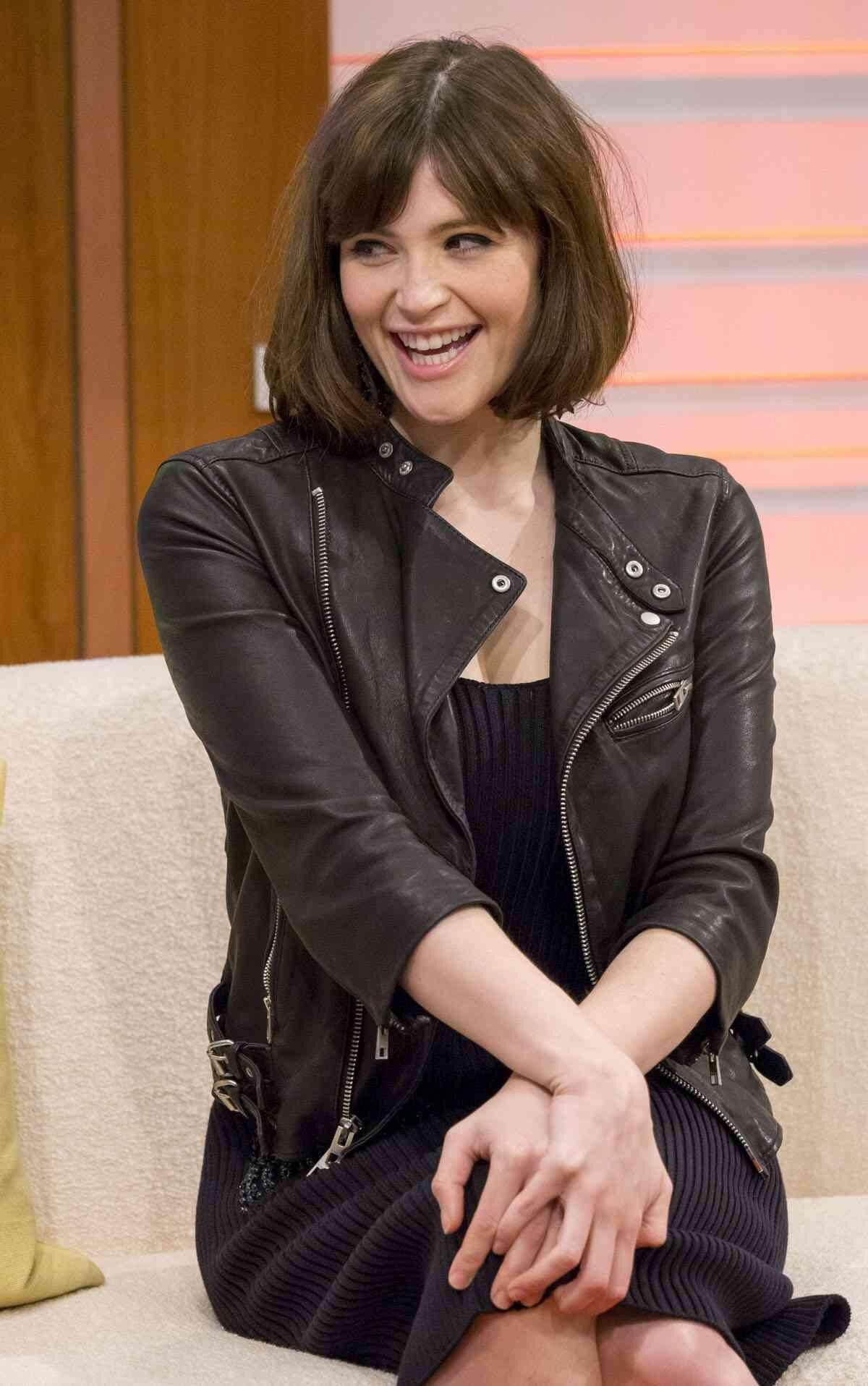 Gemma Arterton fofo