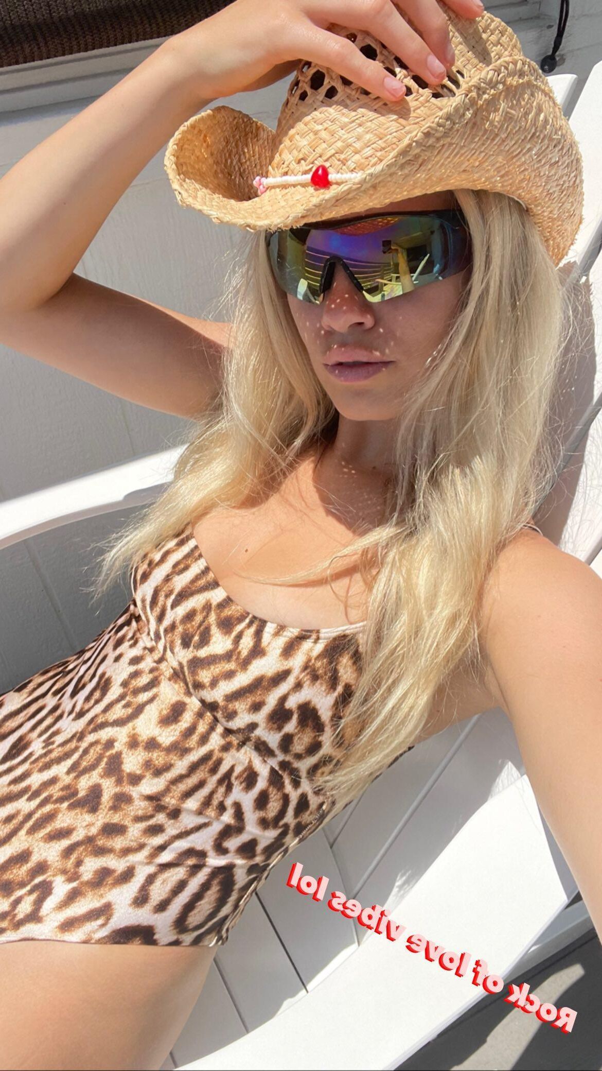 Hailey Clauson
