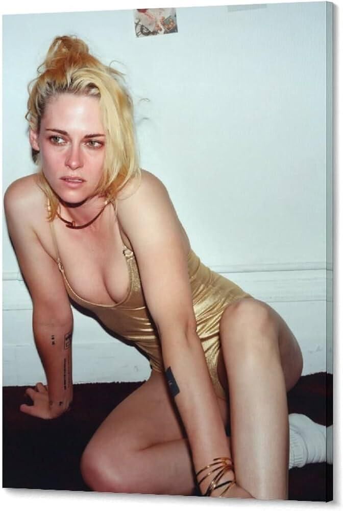 Flawless celebs Kristen Stewart