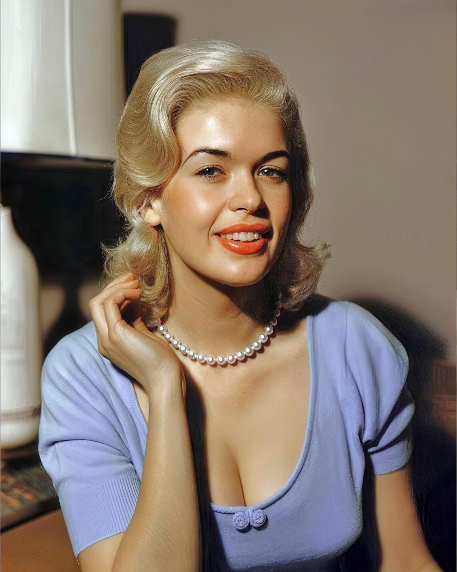 Jayne Mansfields Gesicht in Ultra High Resolution III