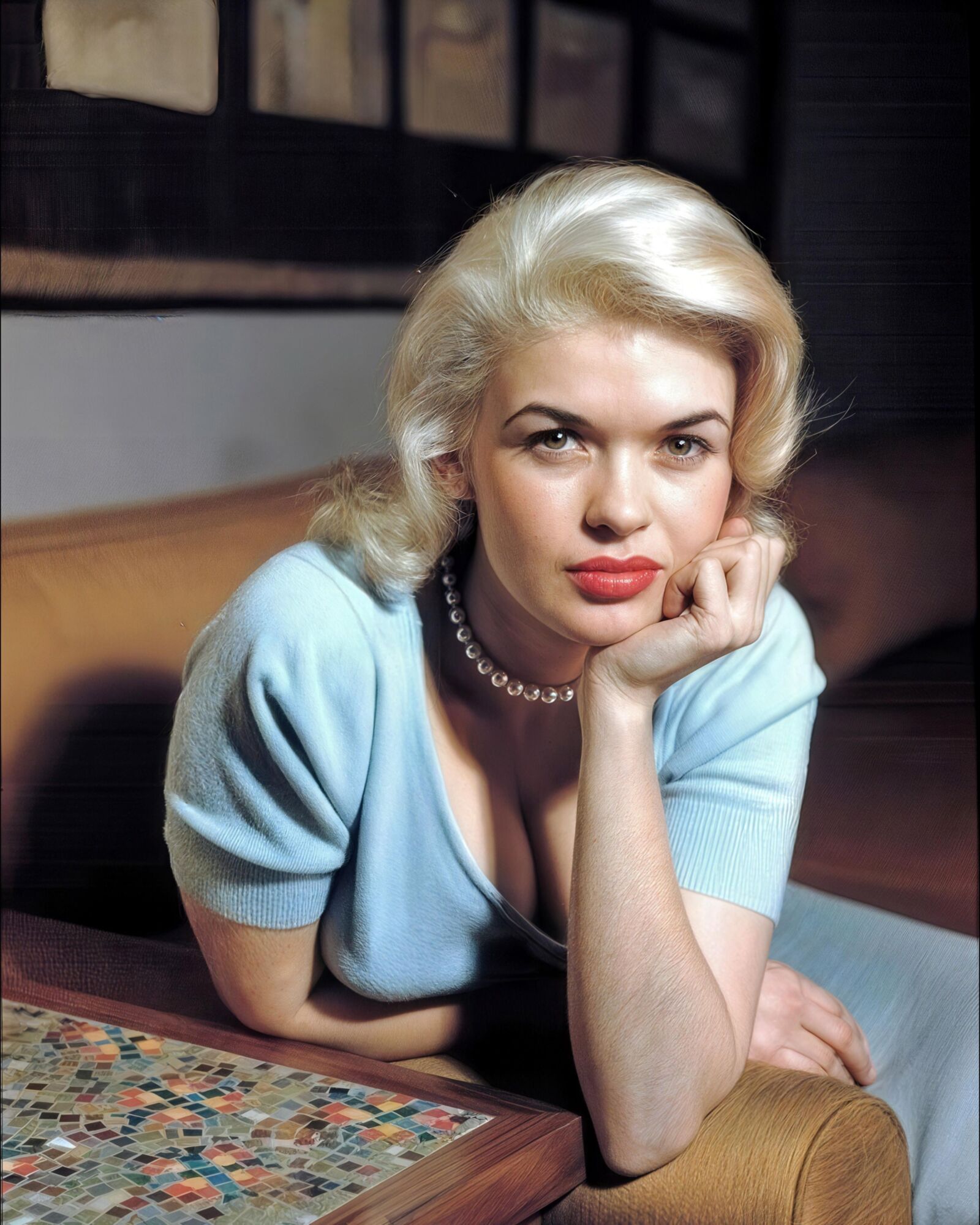 Le visage de Jayne Mansfield dans Ultra High Resolution III