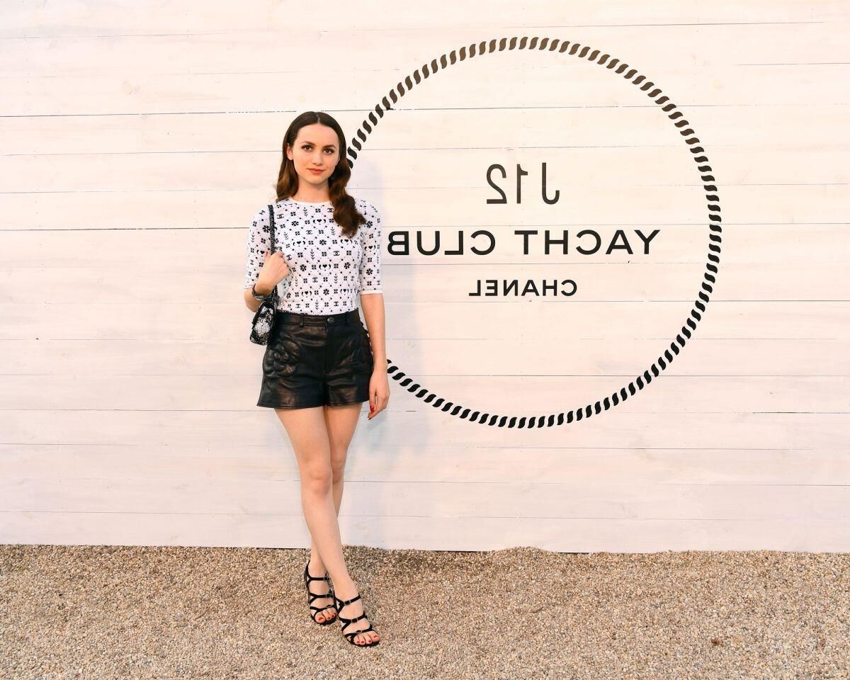 Maude Apatow