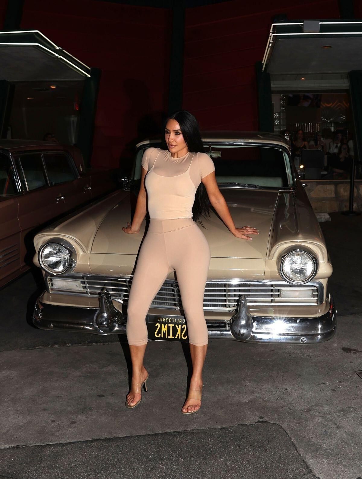 Kim Kardashian héberge Skims Drive au Mel’s Diner