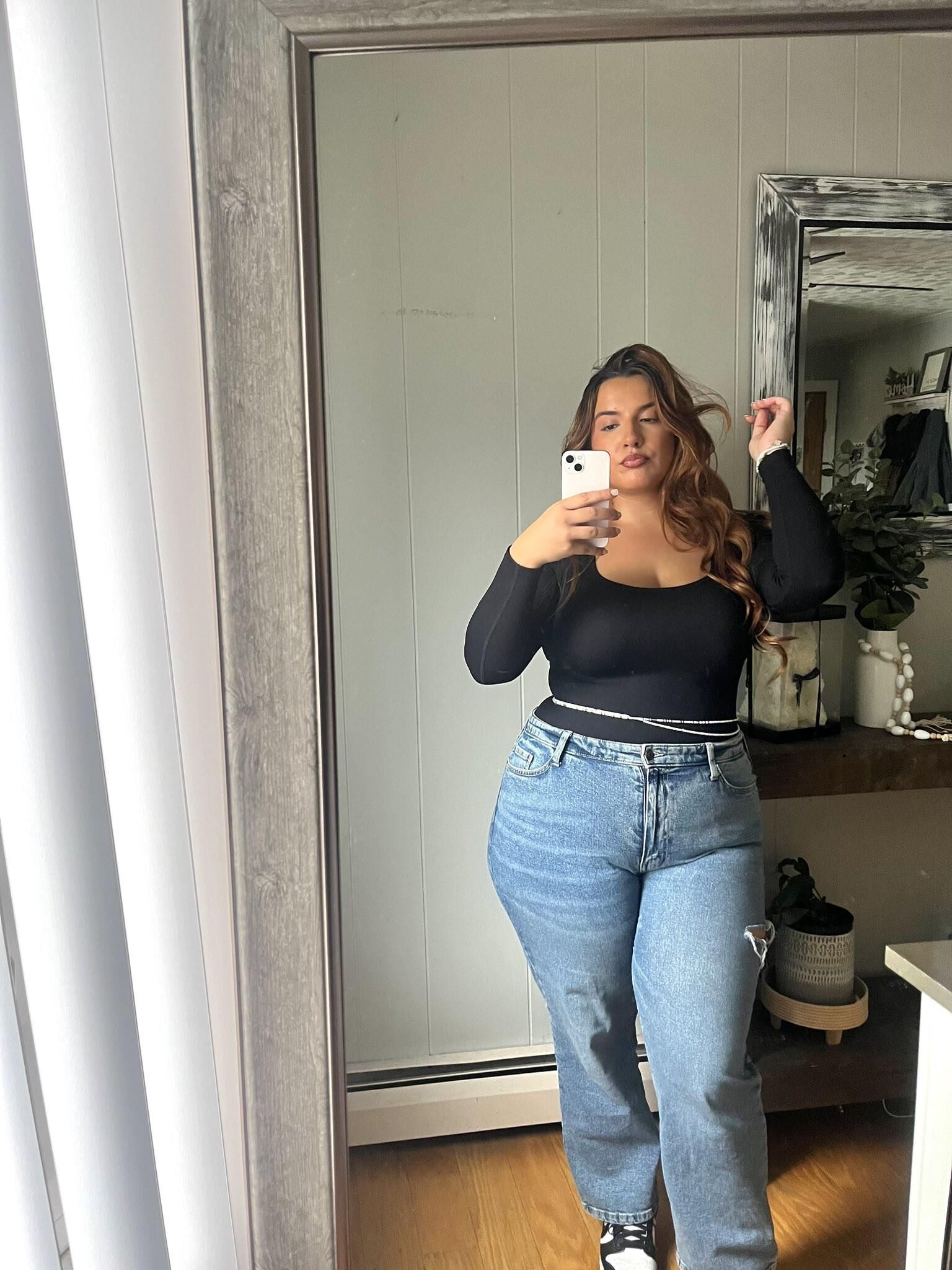 Beatriz Big Ass Curvy Beauty Instagramブルネットの女の子ミックスショット