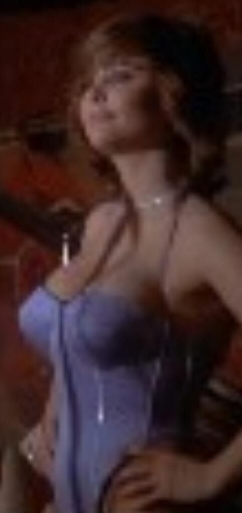 Katie Saylor las camareras oscilantes