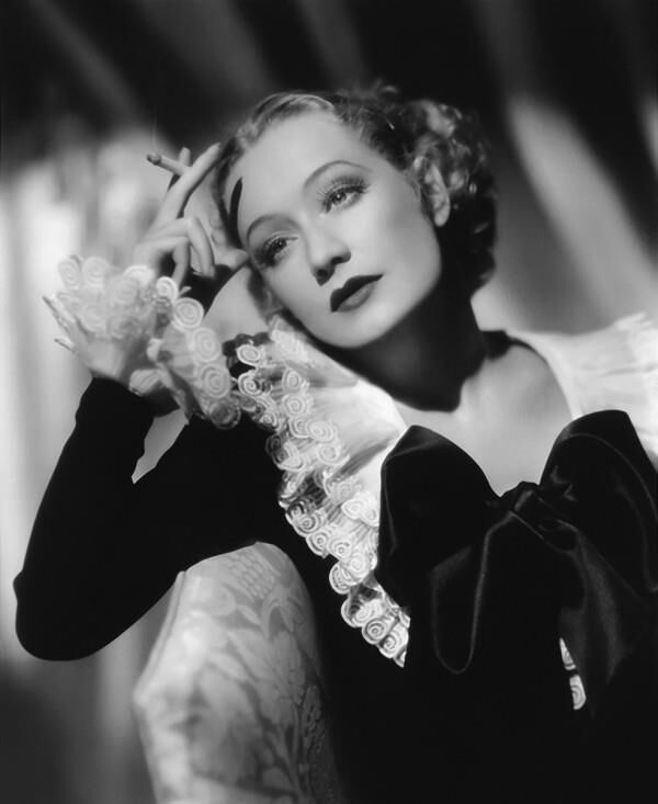 Celebras impecables Miriam Hopkins