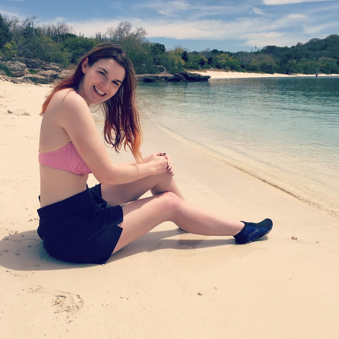 ¡¿Qué tan hambrientos tenemos por las tetas masivas de Sarah Z \?