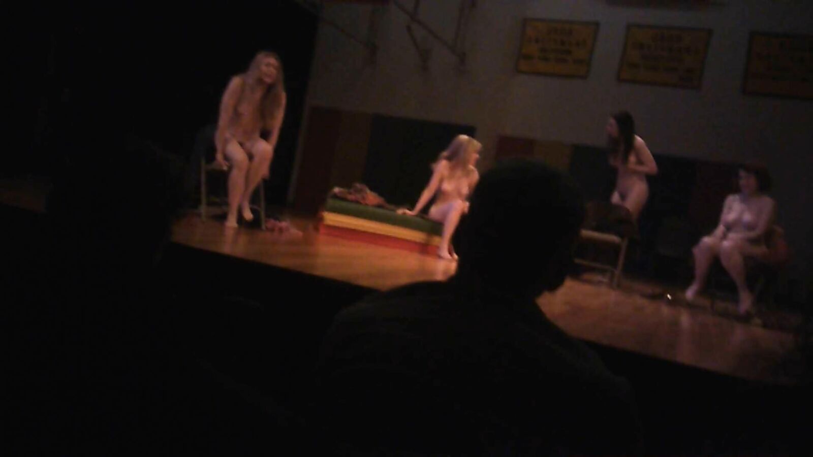 Nude US -Bühnen- und Bildschirmschauspielerin Audrey Corsa