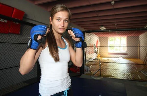 Polnische Prominente und MMA -Kämpfer Karolina Kowalkiewicz