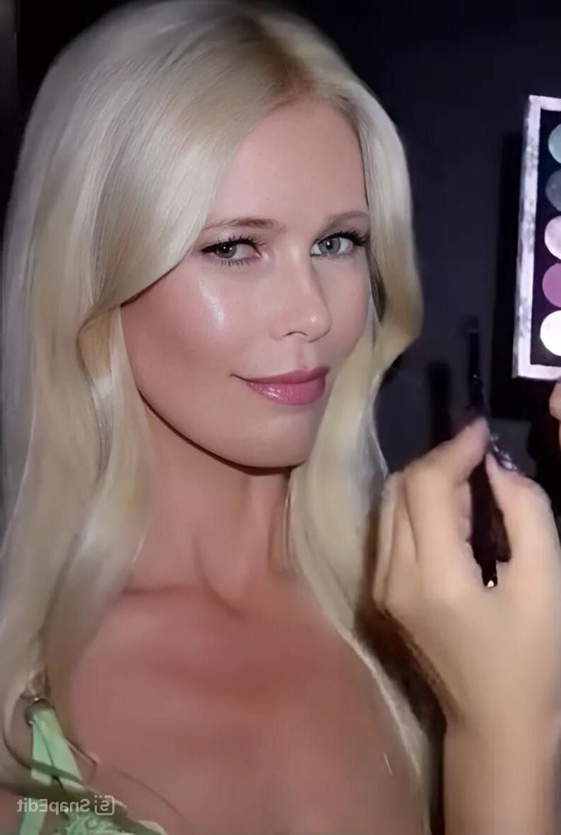 Claudia Schiffer Wank Collection Vol.