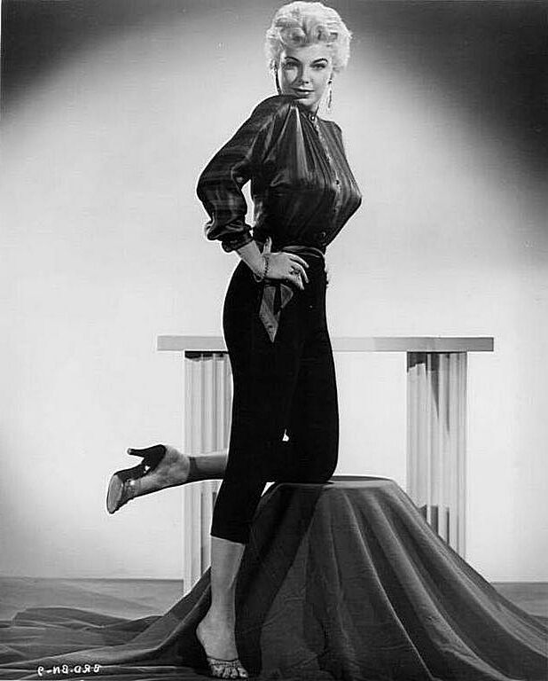 BARBARA WINDSOR