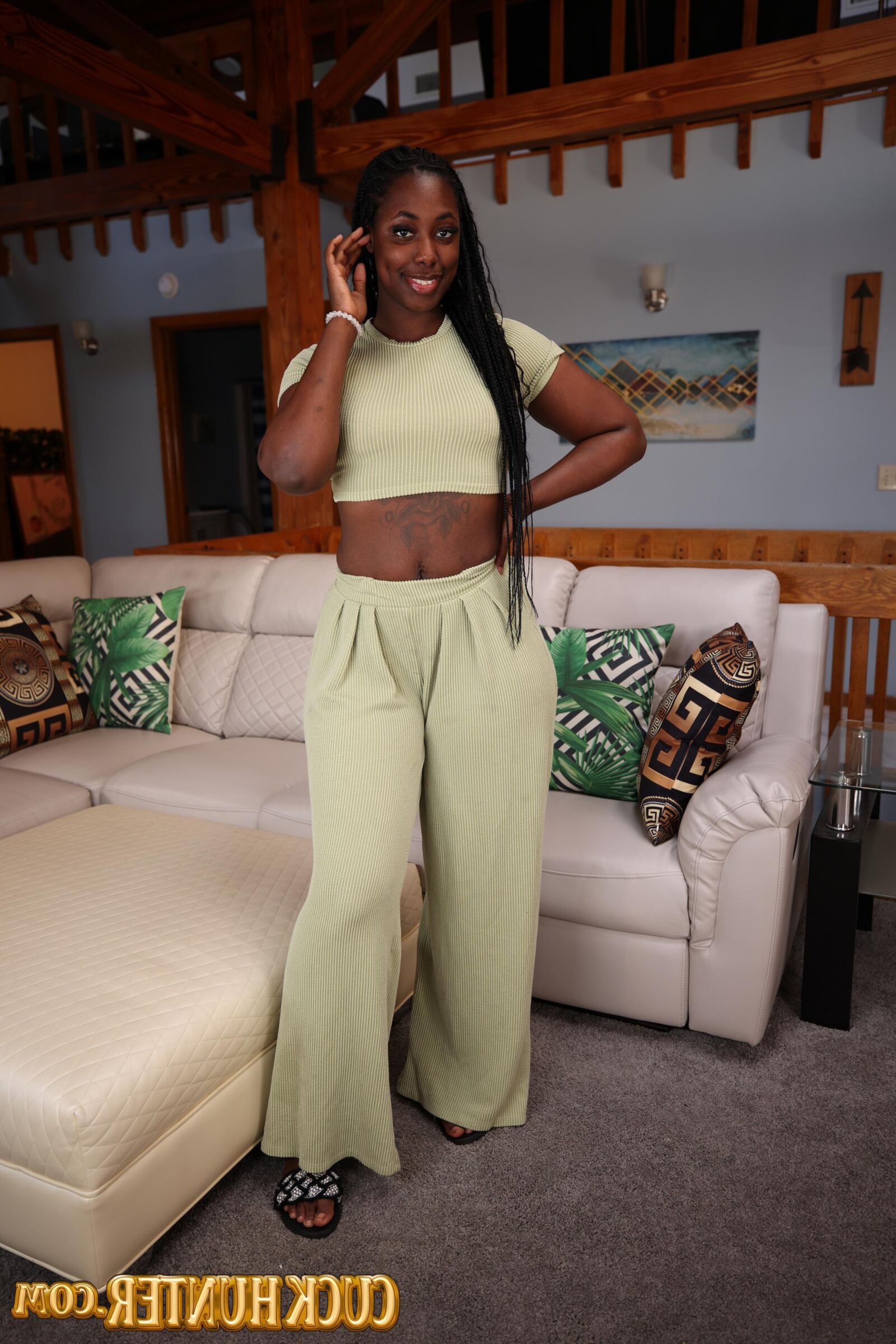 Deja Babe yo punise le mari pour avoir oublié l'anniversaire