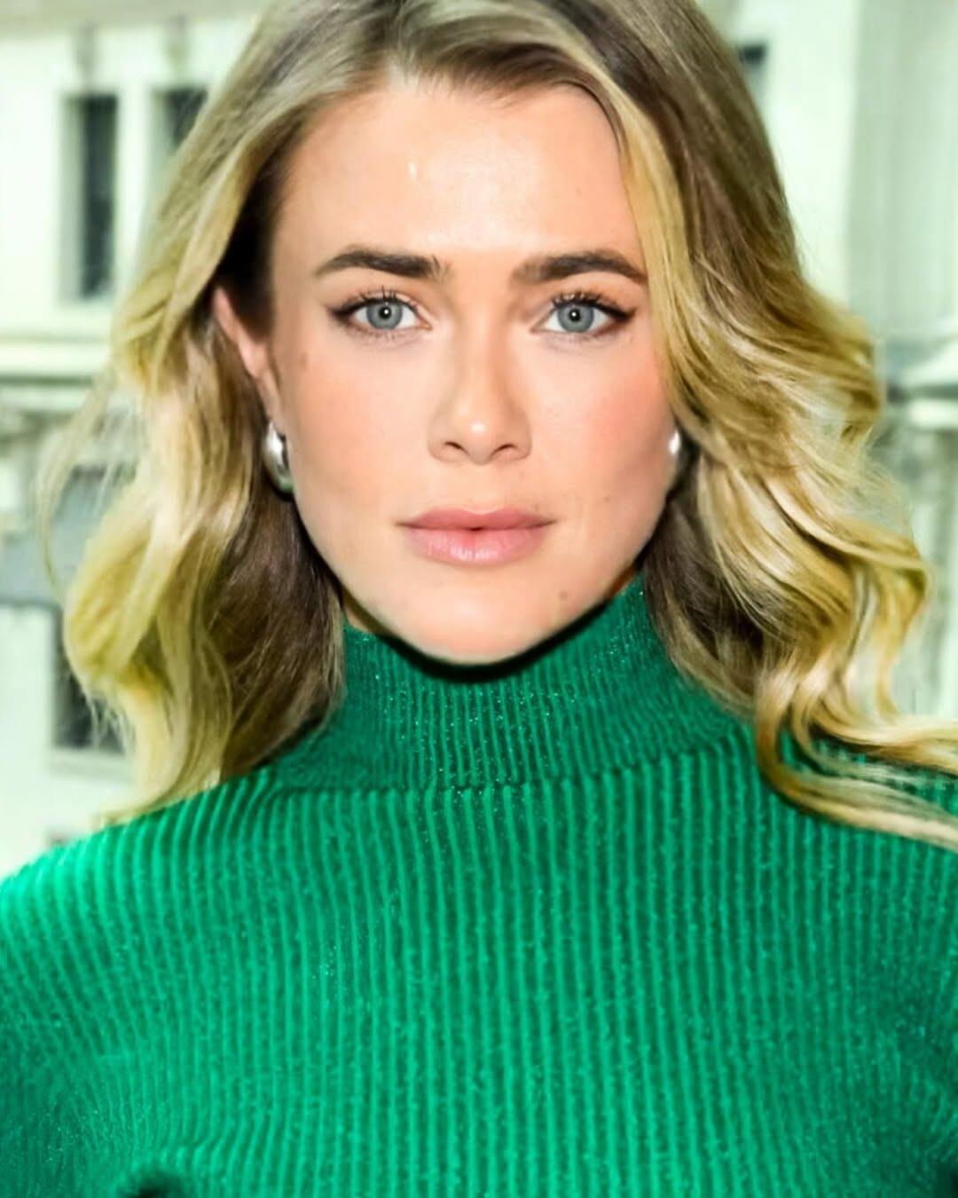 Melissa Roxburgh