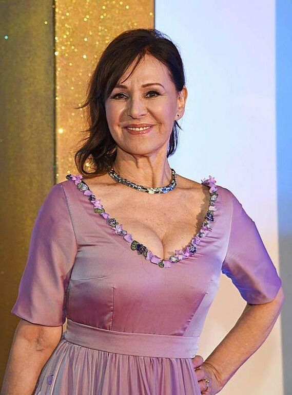 ARLENE PHILIPS