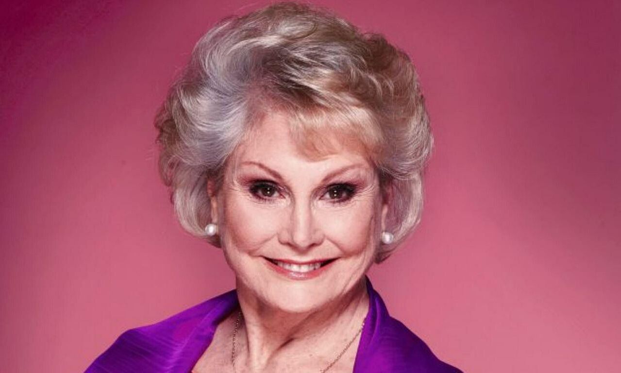 Angela Rippon