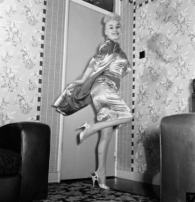 BARBARA WINDSOR