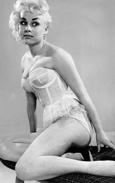 BARBARA WINDSOR