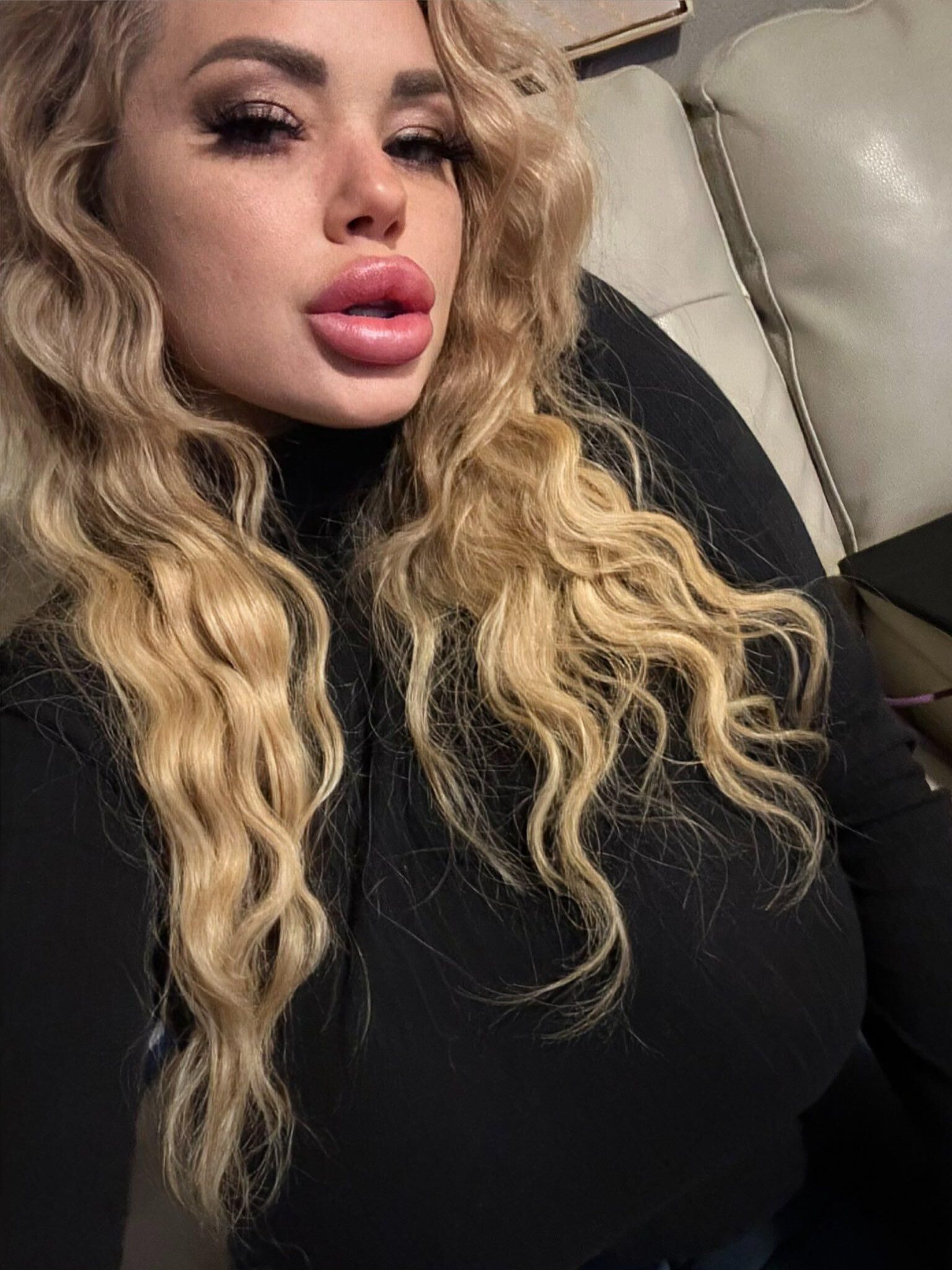 Katrina schwarzte Thicc