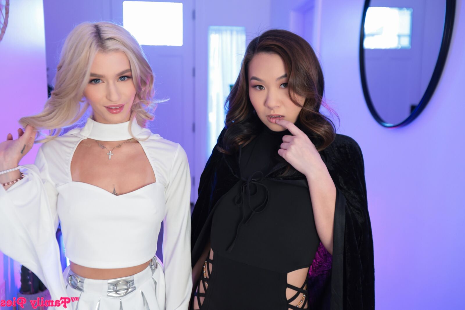 Emma Rosie yo, Kimmy Kimm Yo Steamsis se une al lado de la lujuria