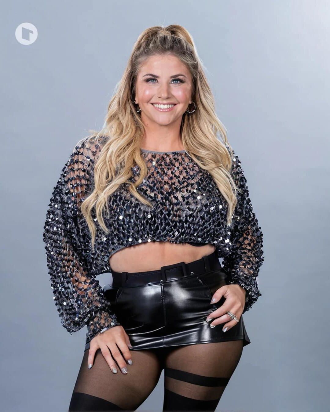 	 AI Beatrice Egli in Nylons 