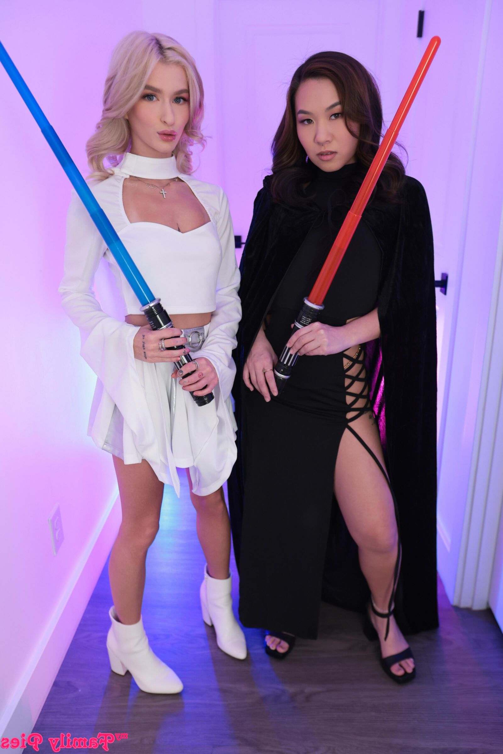 Emma Rosie yo, Kimmy Kimm Yo Steamsis se une al lado de la lujuria